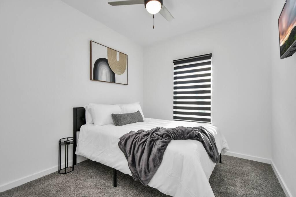 Casa de Férias Grand Luxe Retreat - Sleeps 8 - Free Parking - Near Med Center & Nrg *