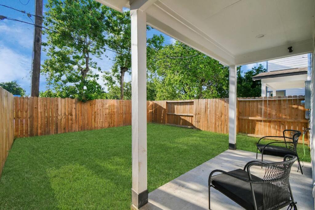 Grand Luxe Retreat - Sleeps 8 - Free Parking - Near Med Center & Nrg Houston